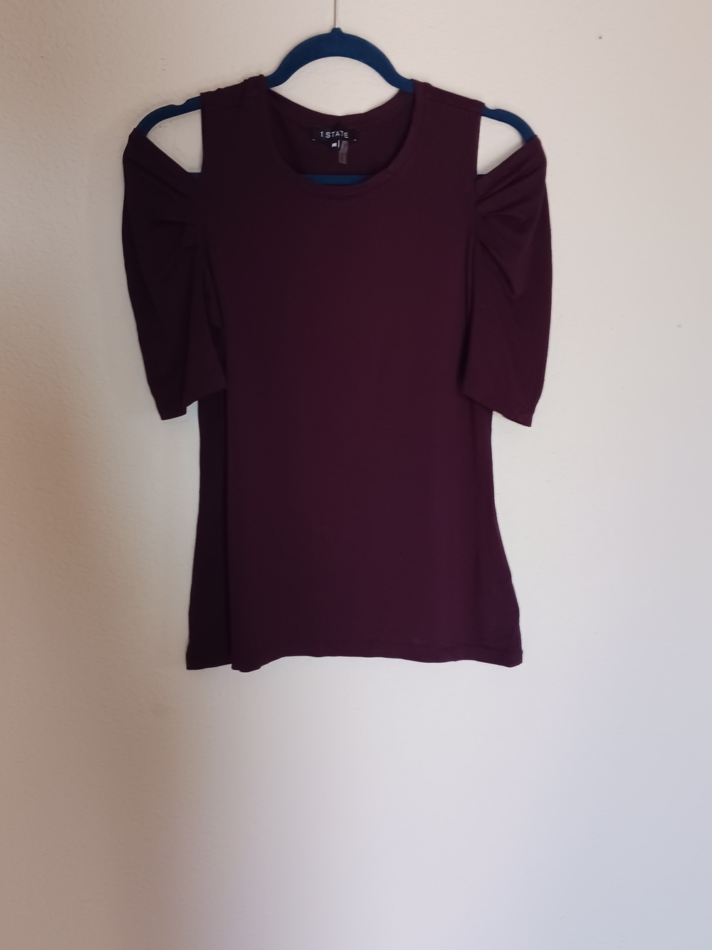I.S. State Women's Plum Cold-Shoulder Short Sleeve Tee